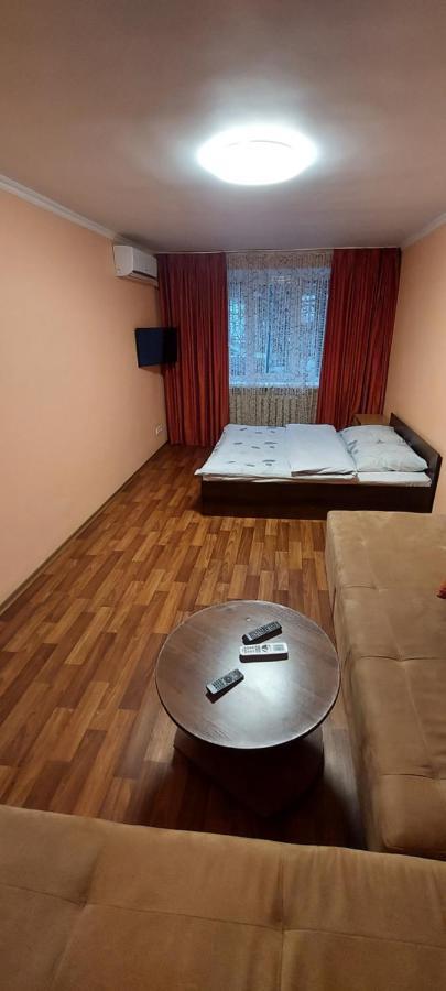 Apartment At Stadionna 3А Kiev Luaran gambar